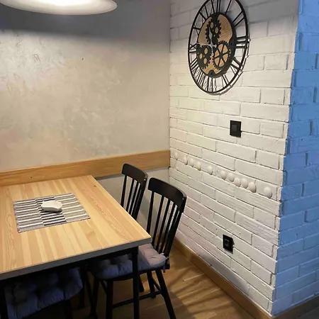 Apartment 6 *